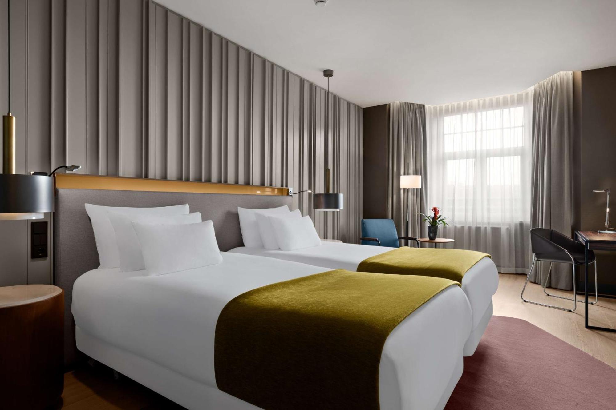 เอ็นเอช คอลเลคชัน ตลาดดอกไม้ อัมสเตอร์ดัม Hotel ภายนอก รูปภาพ