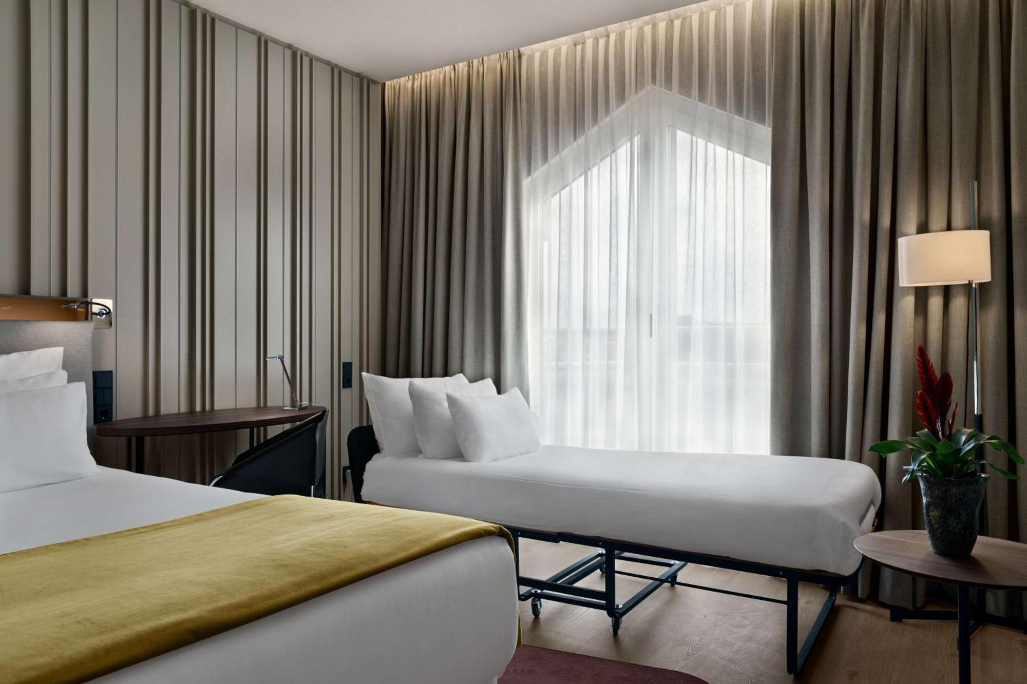 เอ็นเอช คอลเลคชัน ตลาดดอกไม้ อัมสเตอร์ดัม Hotel ภายนอก รูปภาพ